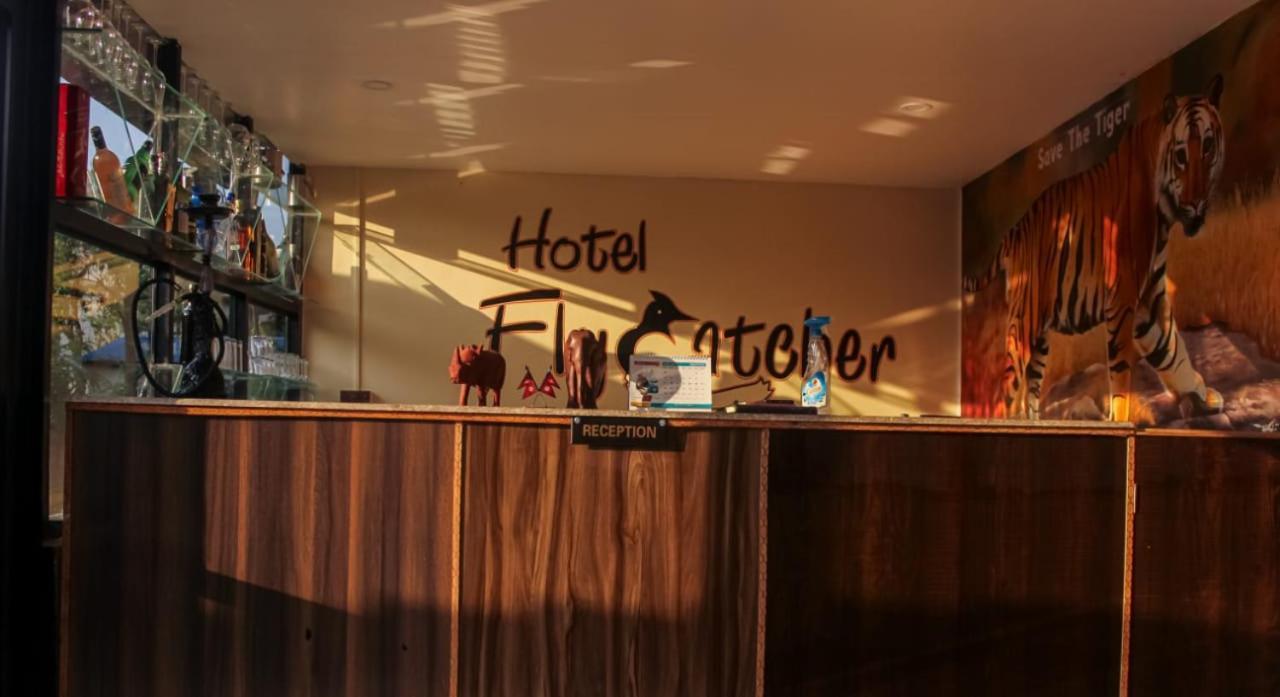 Hotel Flycatcher Chitwan- A Jungle Safari Home 사우라하 외부 사진