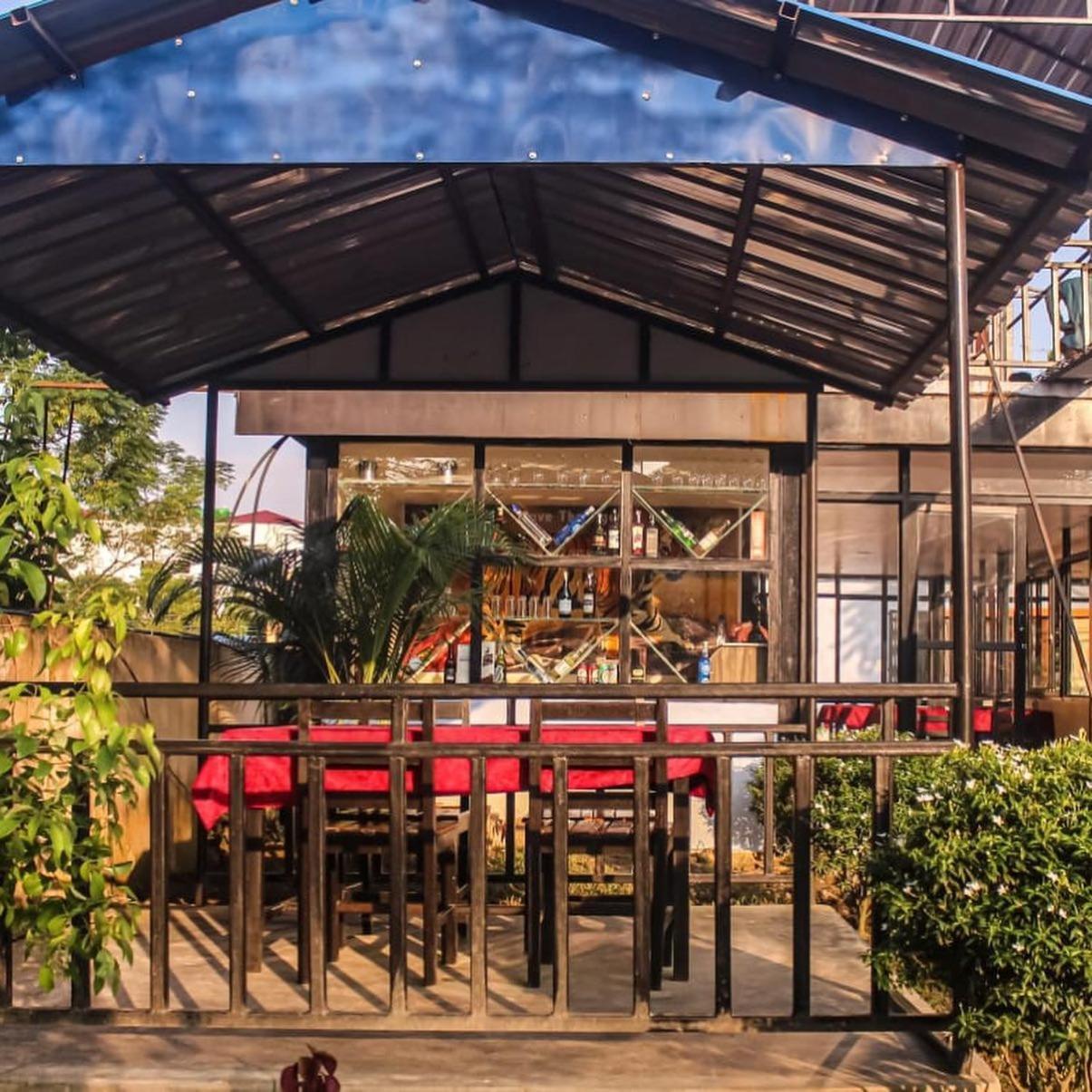 Hotel Flycatcher Chitwan- A Jungle Safari Home 사우라하 외부 사진